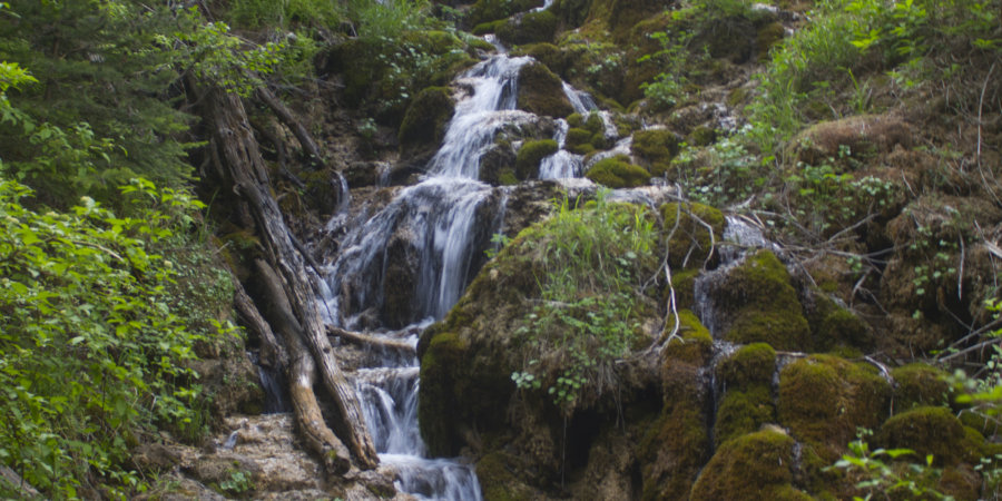 Hanging Lake mini waterfall